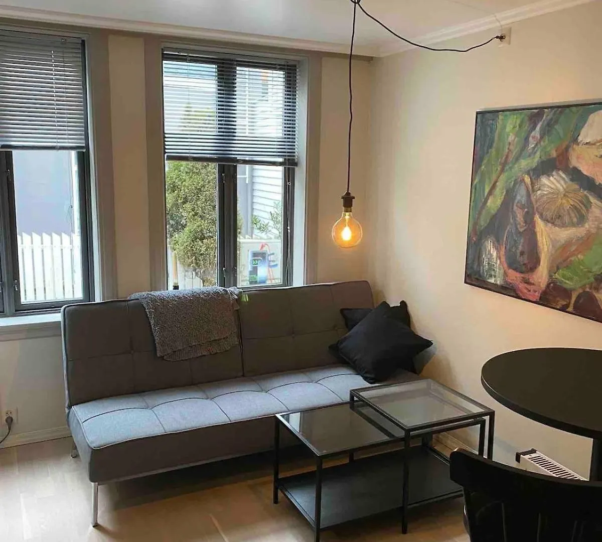 Charming Apartment Great Location Берген